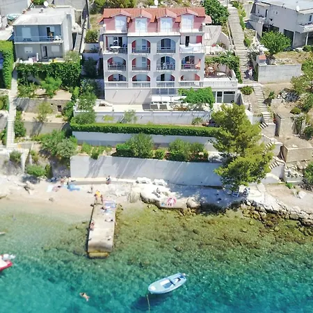 Zavode Iv דירה Stanici